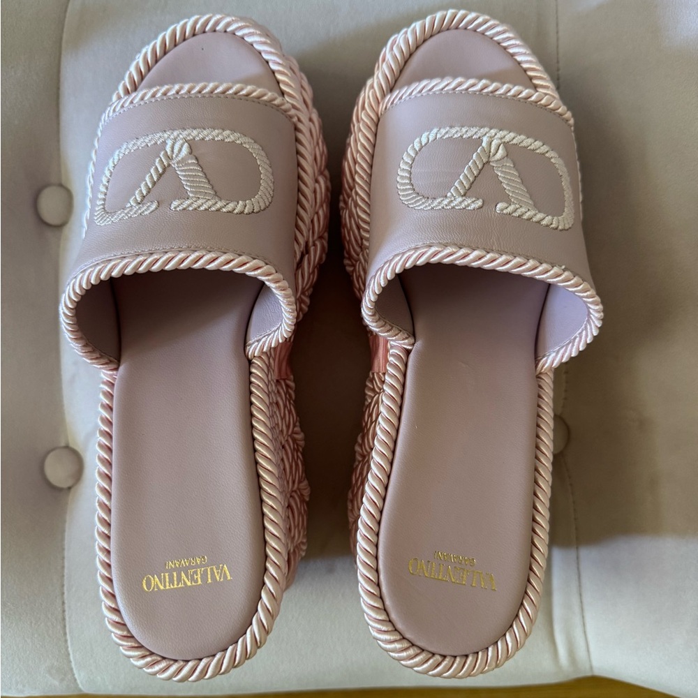 Beautiful Valentino Women's Torchon Pink Wedge Slide Sandals New In Box